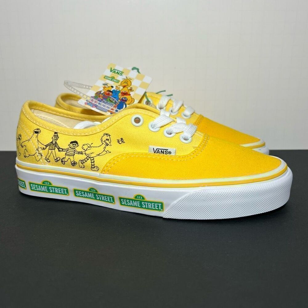 Womens VANS Authentic x Sesame Street Yellow Low Top Sneakers / Size 5